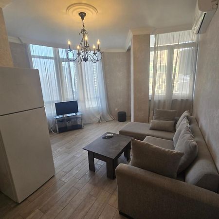 Apartment Roin Batumi Eksteriør bilde